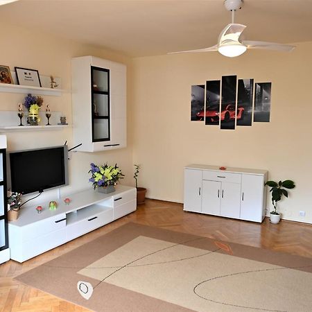 Marin Hotel Apartment Брашов Екстер'єр фото
