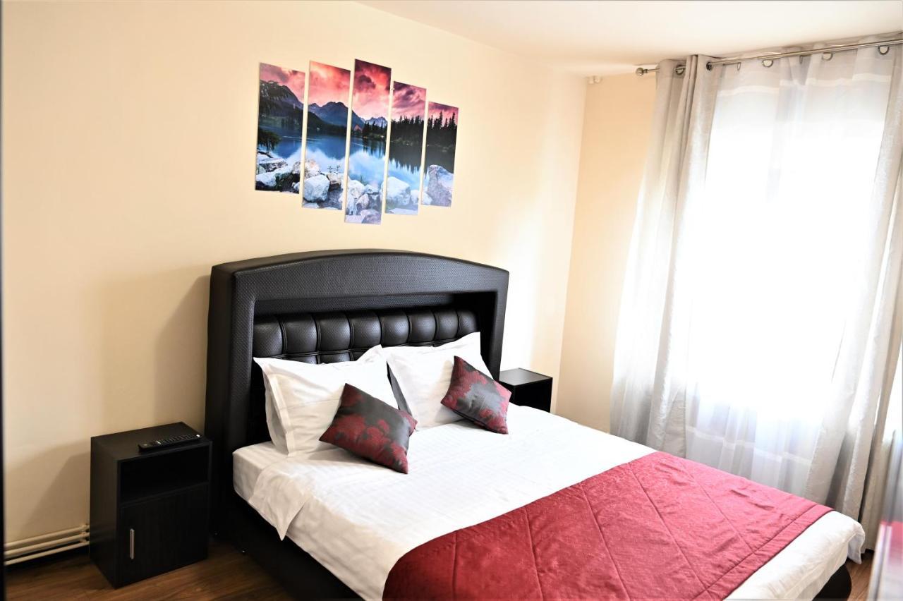 Marin Hotel Apartment Брашов Екстер'єр фото