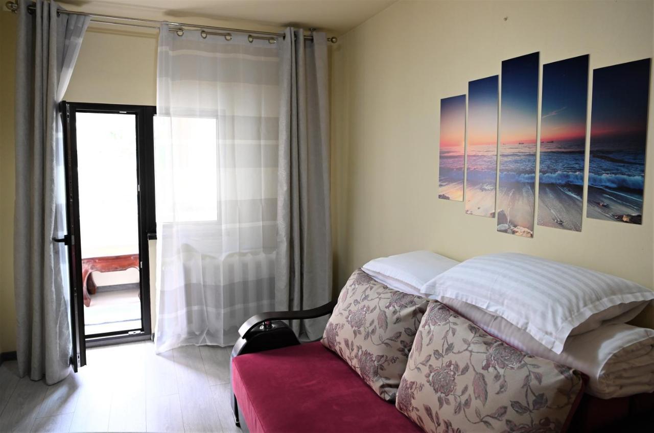 Marin Hotel Apartment Брашов Екстер'єр фото