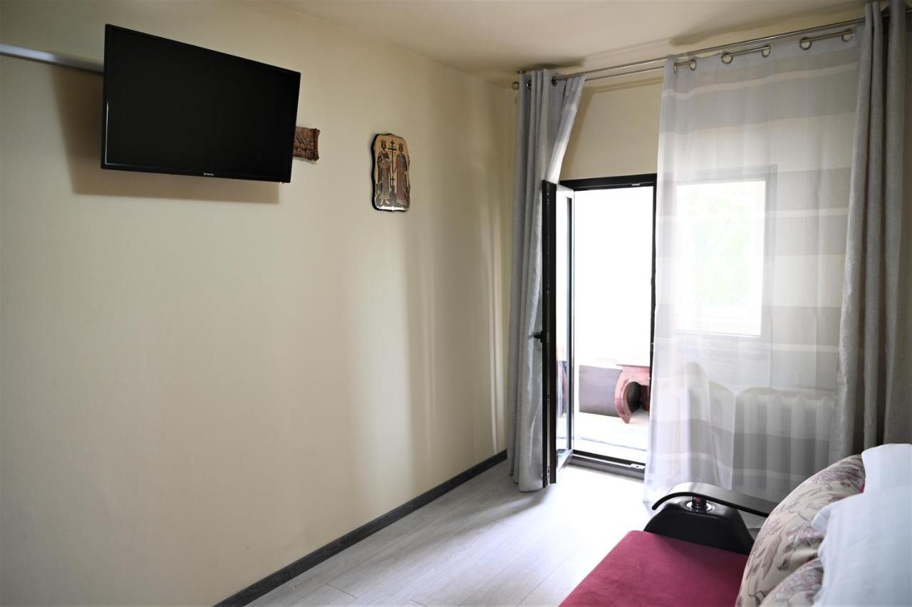 Marin Hotel Apartment Брашов Екстер'єр фото