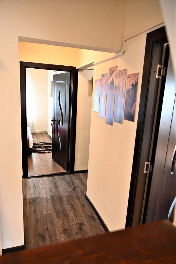 Marin Hotel Apartment Брашов Екстер'єр фото